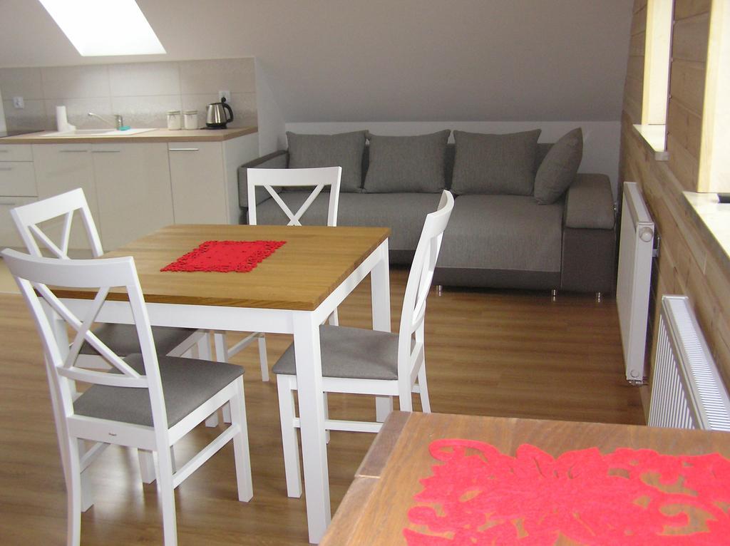 Dom Piotra Apartment Goniadz Ngoại thất bức ảnh